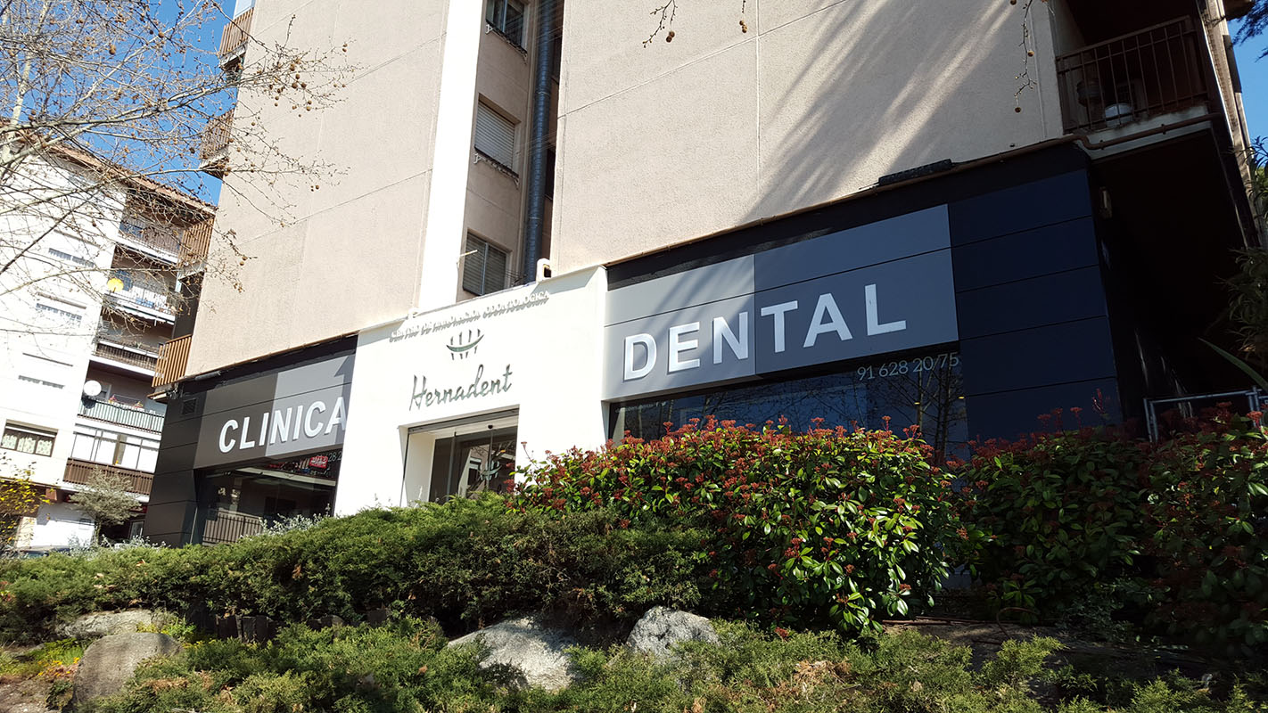 CLINICA DENTAL 2